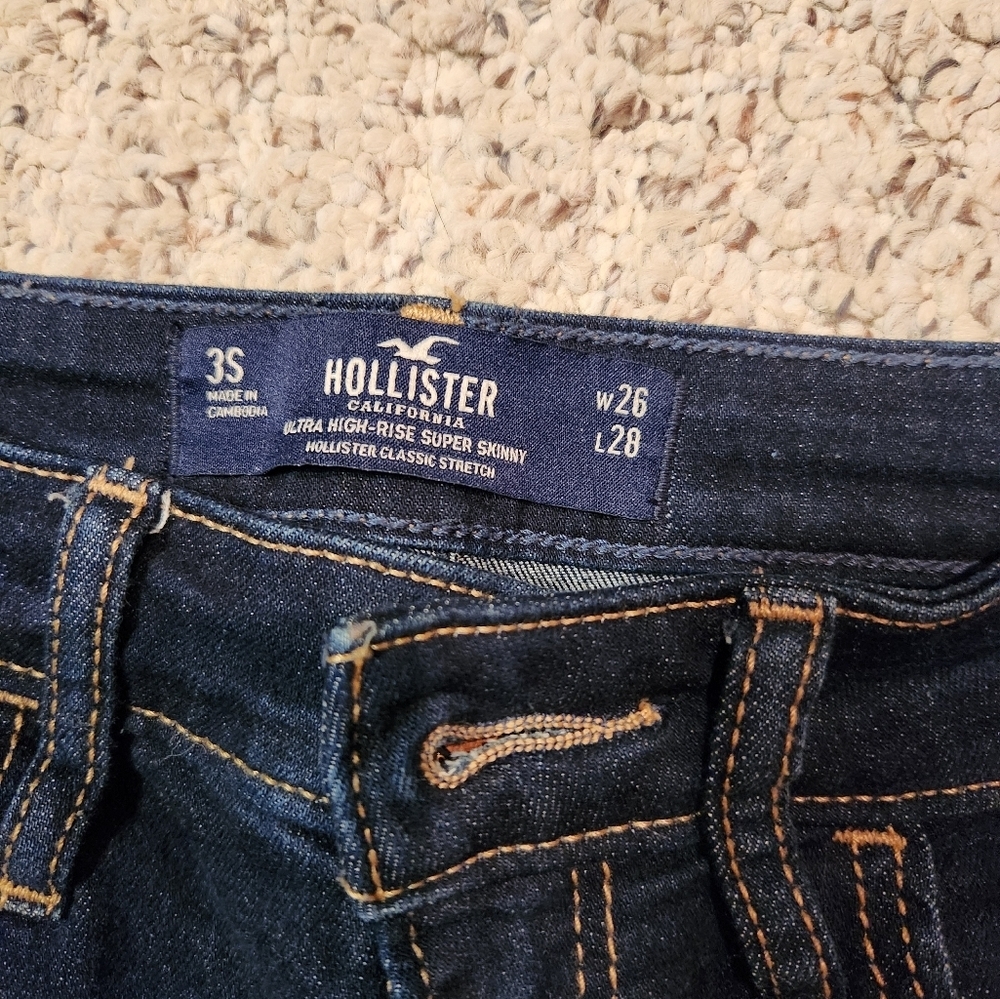 Hollister High Rise Dark Wash Size 3S - Picture 4 of 4